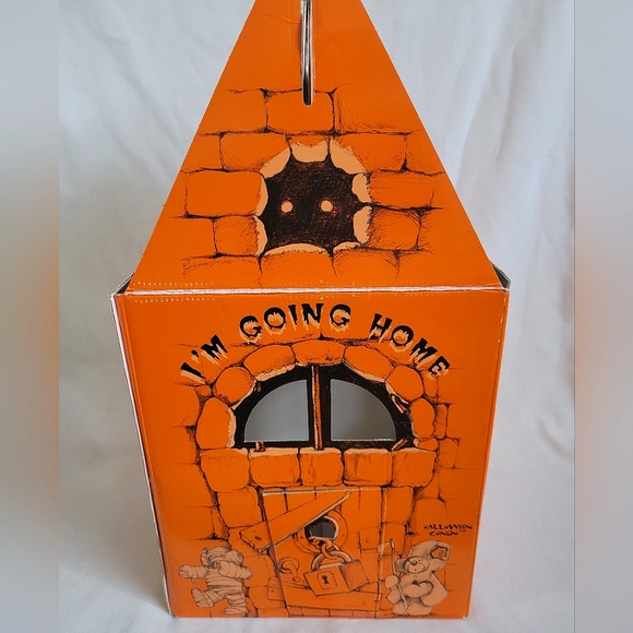 1999 Halloween Build•A•Bear Box with Great Graphics and Details. Great Decor - Picture 2 of 15